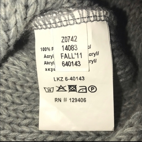 Venus Gray Keyhole Cut Out Long Sleeve Cowl Neck Turtleneck Sweater Size Small - Picture 14 of 15